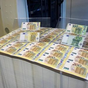 Acquista Banconote false da 200 Euro