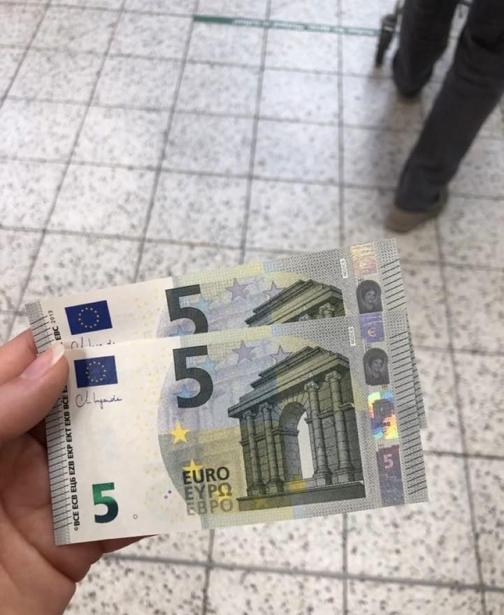 Banconote false 5 euro in vendita