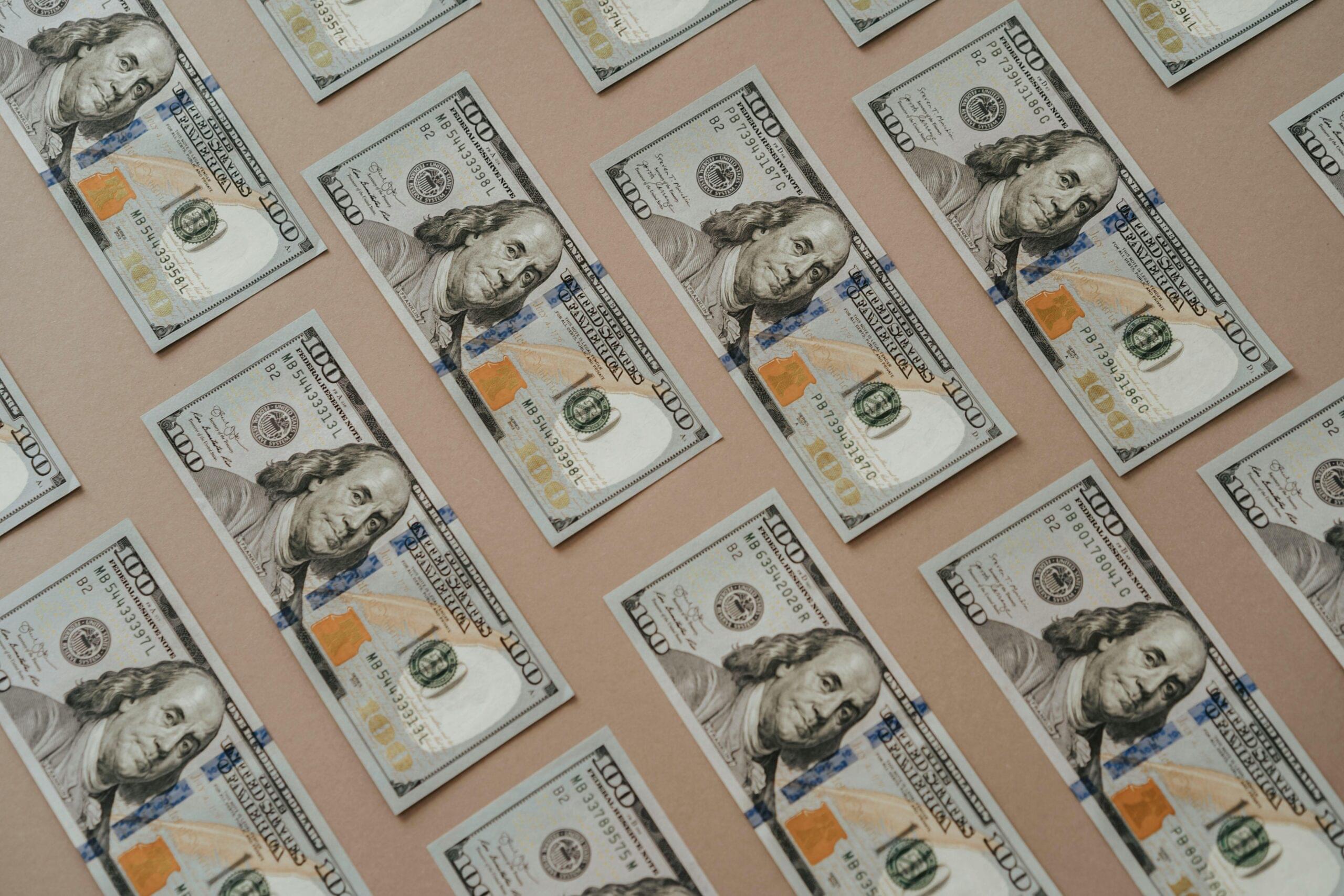 Banconote false da 10 dollari